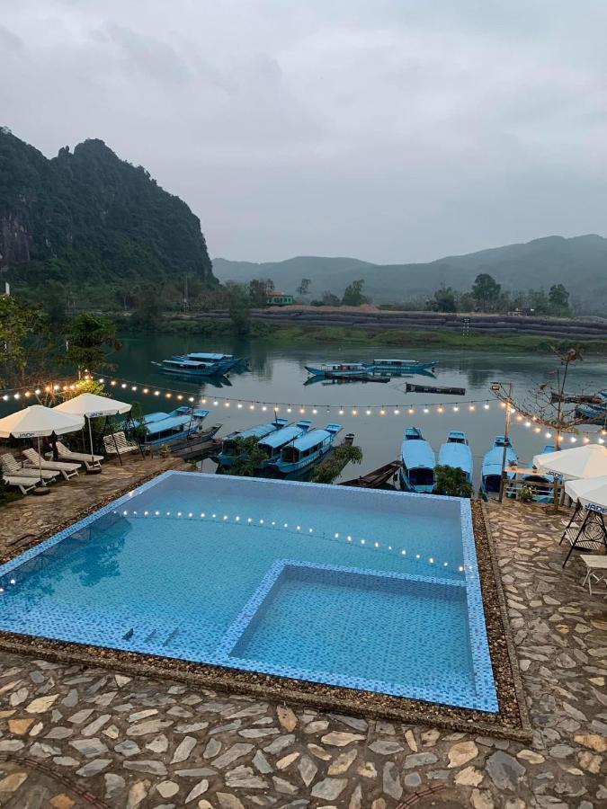 Jade Hotel Phong Nha Exterior photo